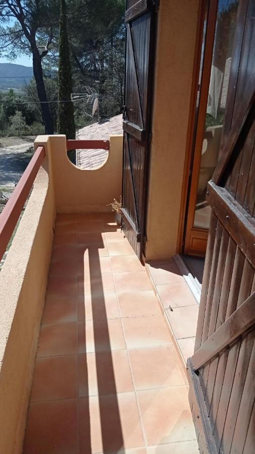 Bed and Breakfast Les Cigales Villelaure Exterior foto