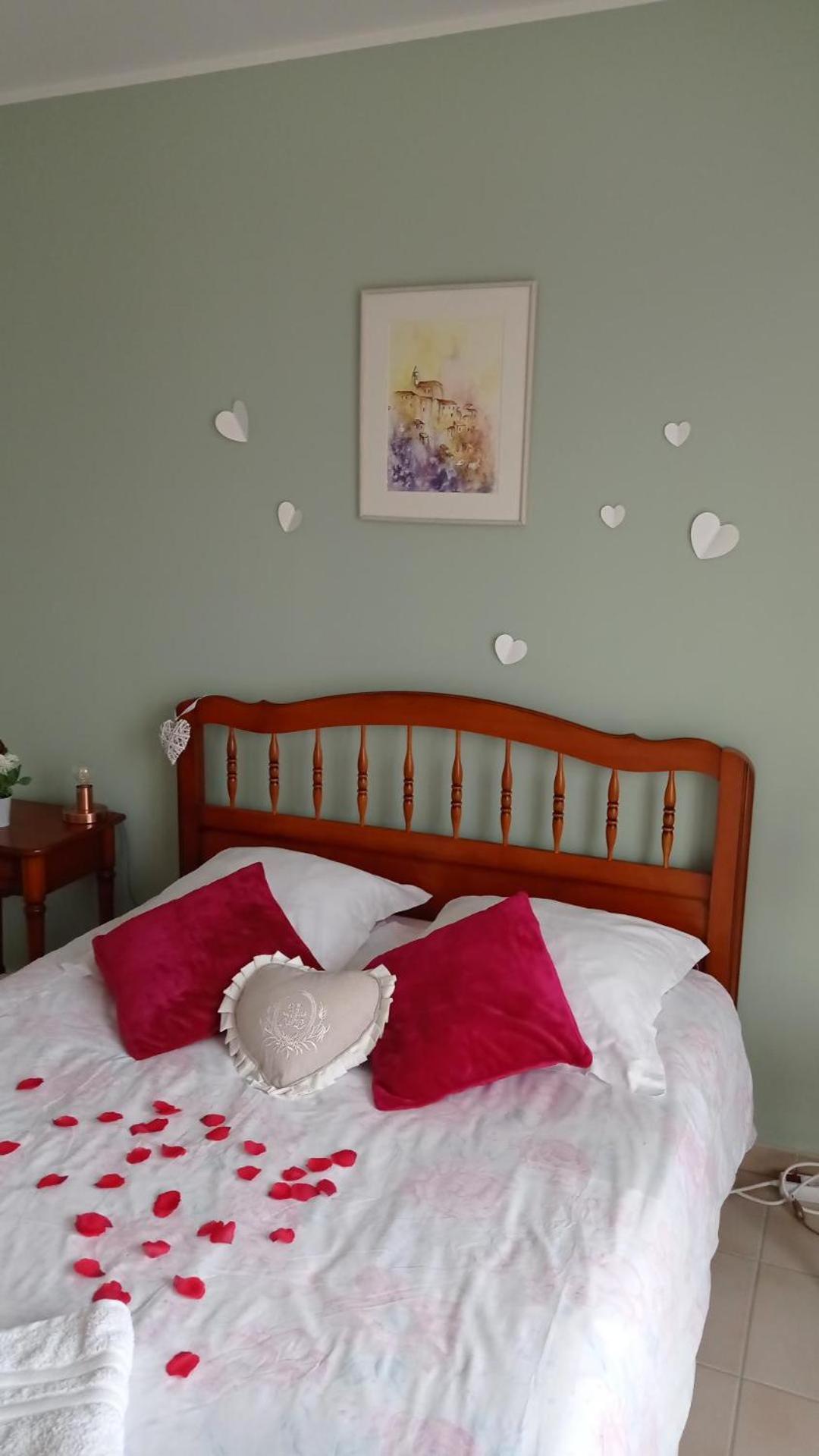 Bed and Breakfast Les Cigales Villelaure Exterior foto